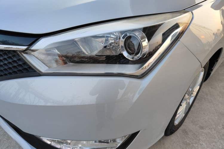 Used Haima M3 2016 1.5L Manual Smart Comfort Edition Left Front Headlight