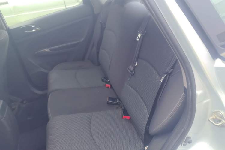 Used Haima M3 2016 1.5L Manual Comfort Model with Sunroof Left Rear Seat
