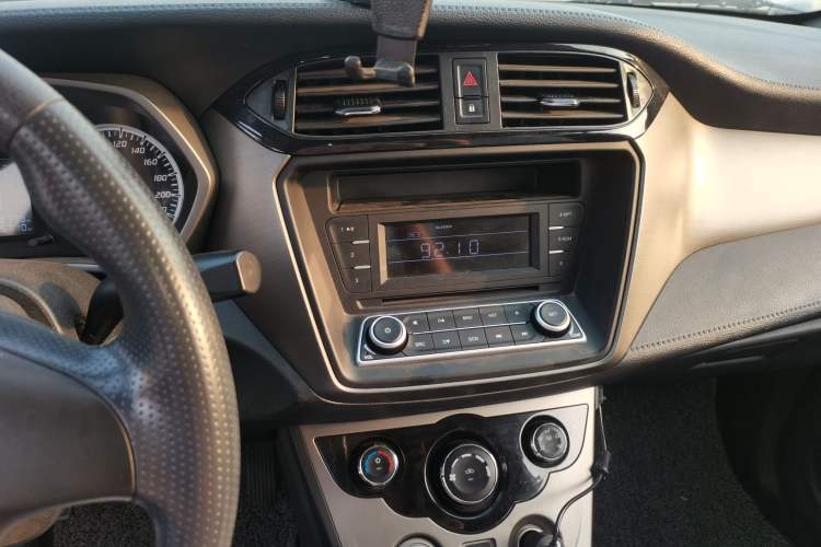 Used Haima M3 2016 1.5L Manual Comfort Model Audio And AC Panel