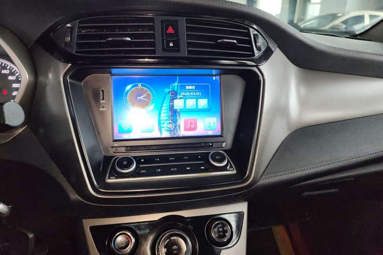 Used Haima M3 2016 1.5L Manual Comfort Model with Sunroof Audio And AC Panel