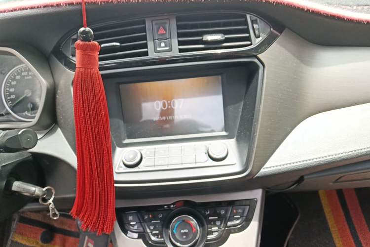 Used Haima M3 2016 1.5L CVT Smart Comfort Version Audio And AC Panel