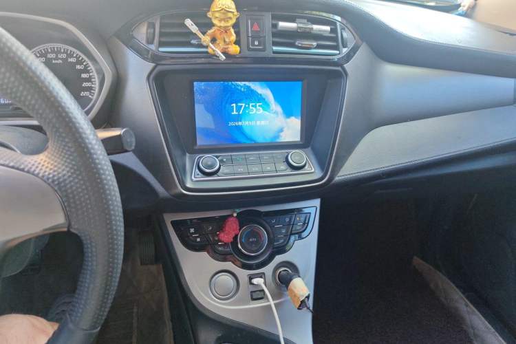 Used Haima M3 2016 1.5L Manual Smart Comfort Edition Audio And AC Panel