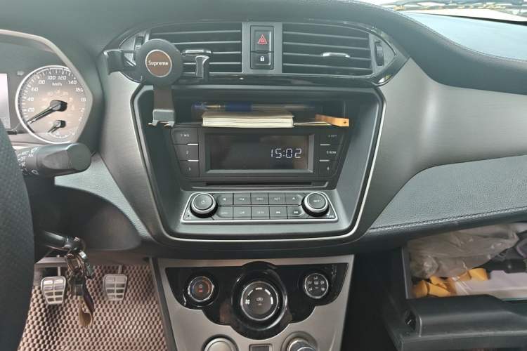 Used Haima M3 2016 1.5L Manual Comfort Model Audio And AC Panel