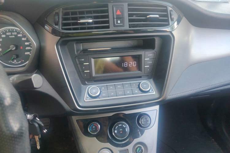 Used Haima M3 2016 1.5L Manual Comfort Model Audio And AC Panel