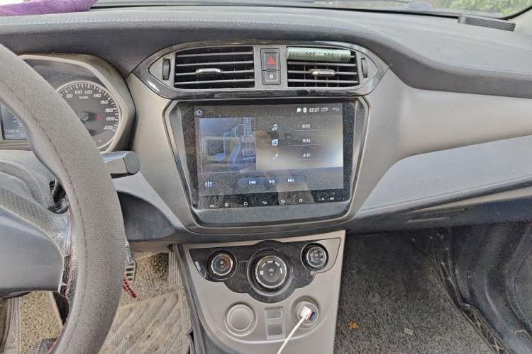 Used Haima M3 2016 1.5L Manual Comfort Model Audio And AC Panel
