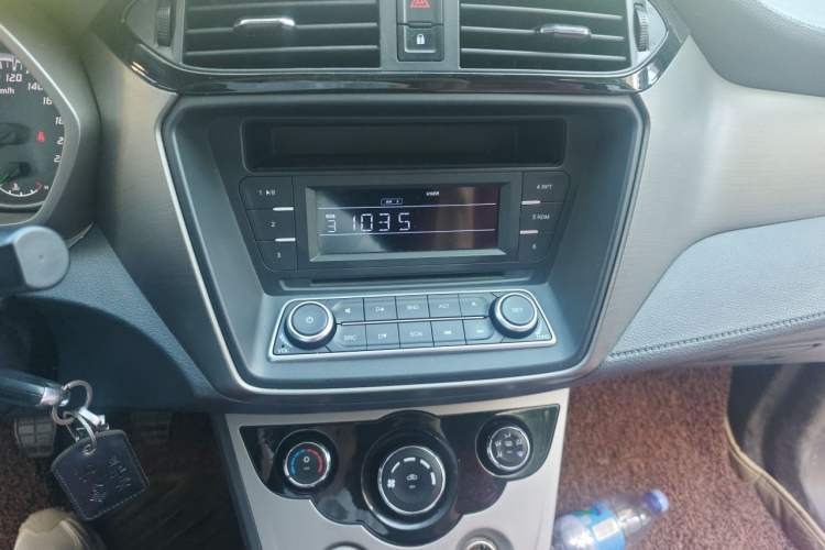 Used Haima M3 2016 1.5L Manual Comfort Model with Sunroof Audio And AC Panel