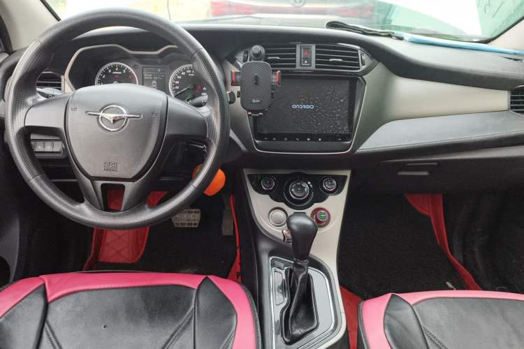 Used Haima M3 2016 1.5L CVT Comfort Edition Center Console