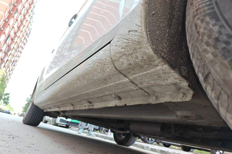 Used Haima M3 2016 1.5L Manual Comfort Model Chassis Front Right