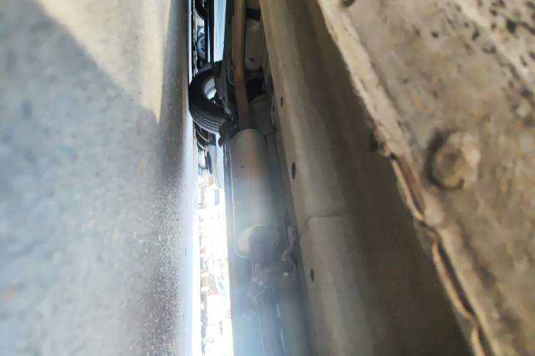 Used Haima M3 2016 1.5L Manual Fashion Edition Chassis Front Right