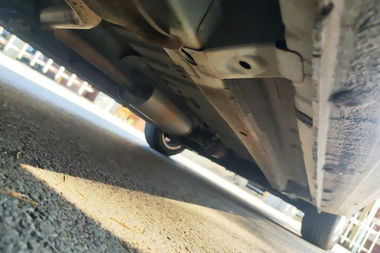 Used Haima M3 2016 1.5L Manual Fashion Edition Chassis Rear Right