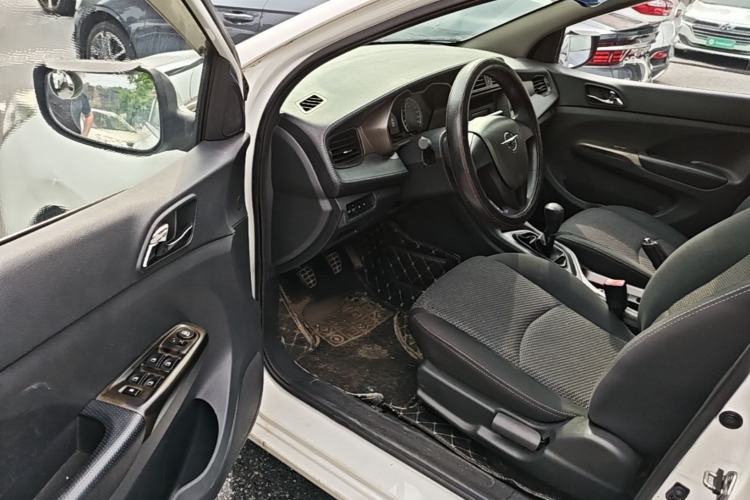 Used Haima M3 2016 1.5L Manual Comfort Model Driver Seat