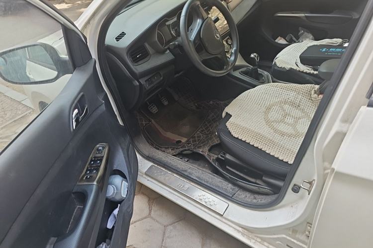 Used Haima M3 2016 1.5L Manual Fashion Edition Driver Seat