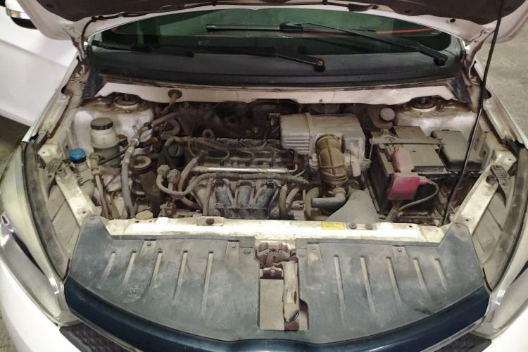 Used Haima M3 2016 1.5L Manual Fashion Edition Engine Bay