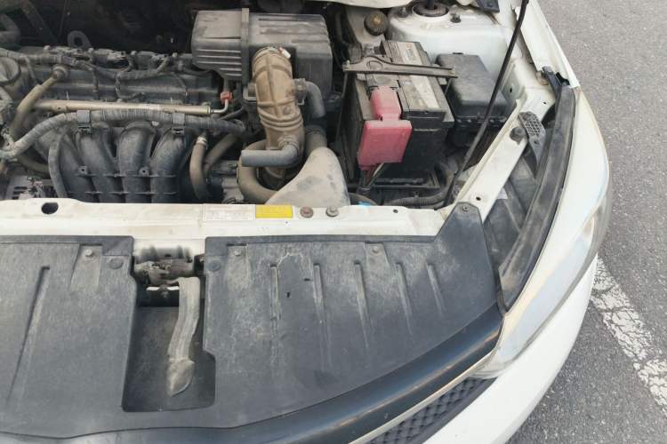 Used Haima M3 2016 1.5L Manual Fashion Edition Engine Bay Left