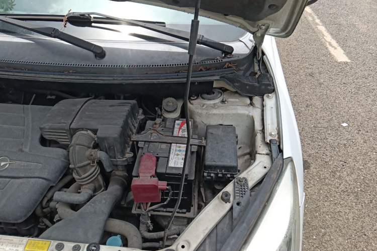 Used Haima M3 2016 1.5L CVT Smart Comfort Version Engine Bay Left