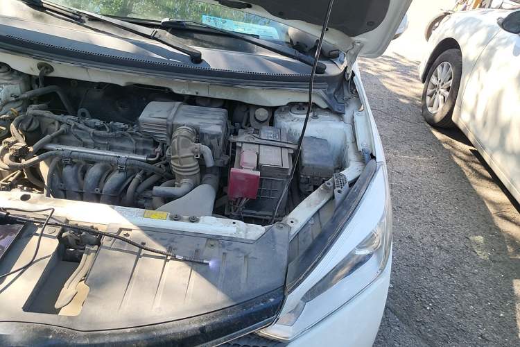 Used Haima M3 2016 1.5L Manual Fashion Edition Engine Bay Left