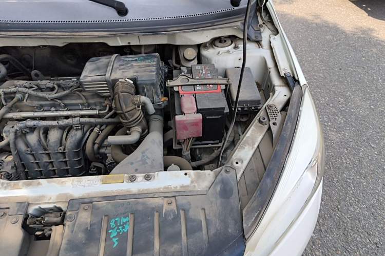 Used Haima M3 2016 1.5L Manual Fashion Edition Engine Bay Left