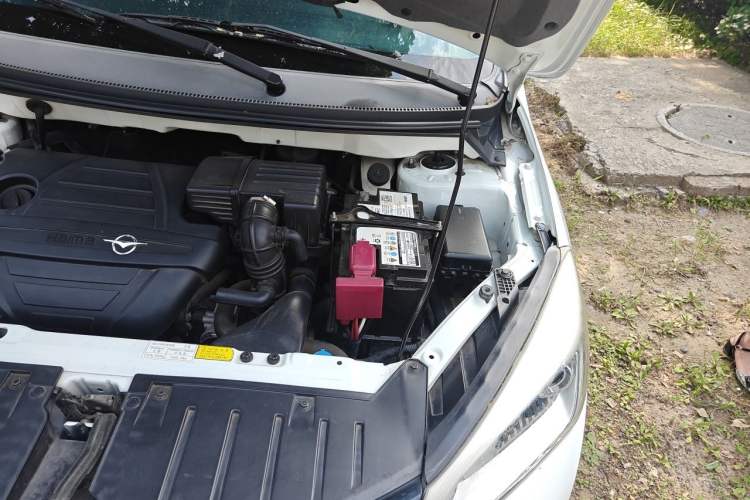 Used Haima M3 2016 1.5L Manual Comfort Model Engine Bay Left