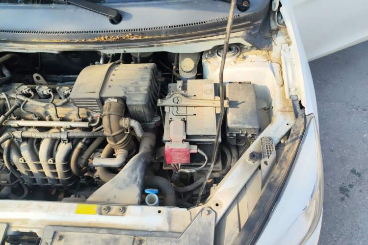 Used Haima M3 2016 1.5L Manual Fashion Edition Engine Bay Left