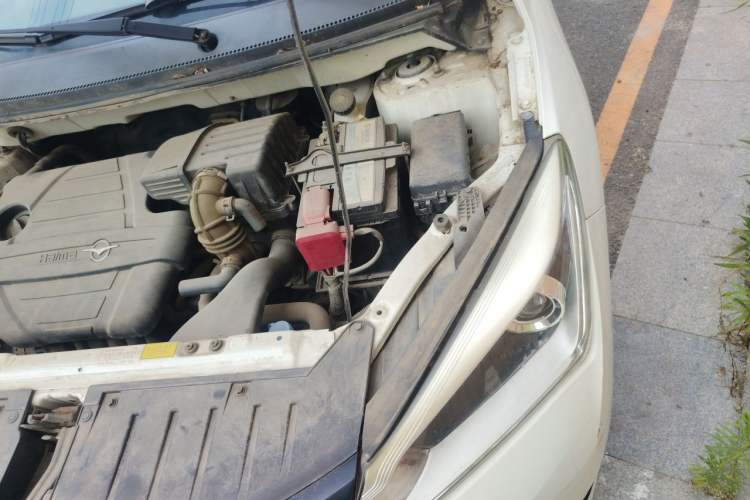 Used Haima M3 2016 1.5L Manual Comfort Model Engine Bay Left