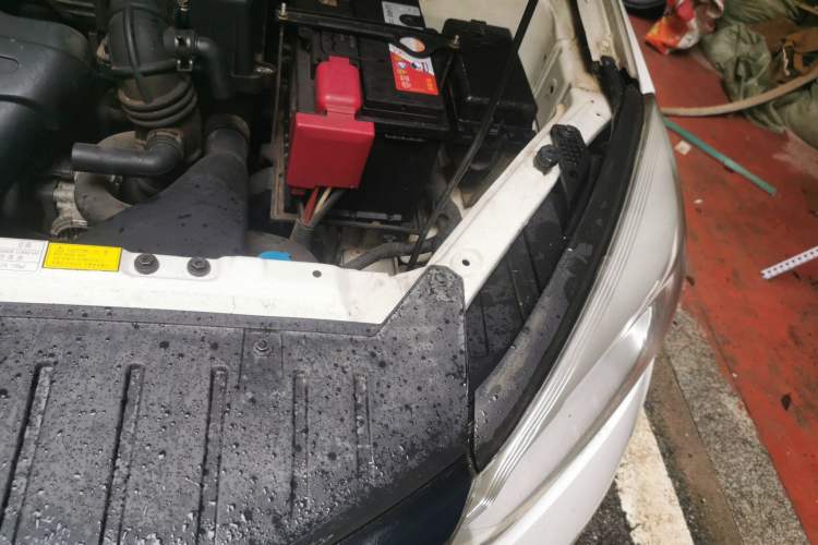 Used Haima M3 2016 1.5L Manual Comfort Model Engine Bay Left