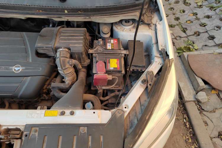 Used Haima M3 2016 1.5L Manual Comfort Model Engine Bay Left