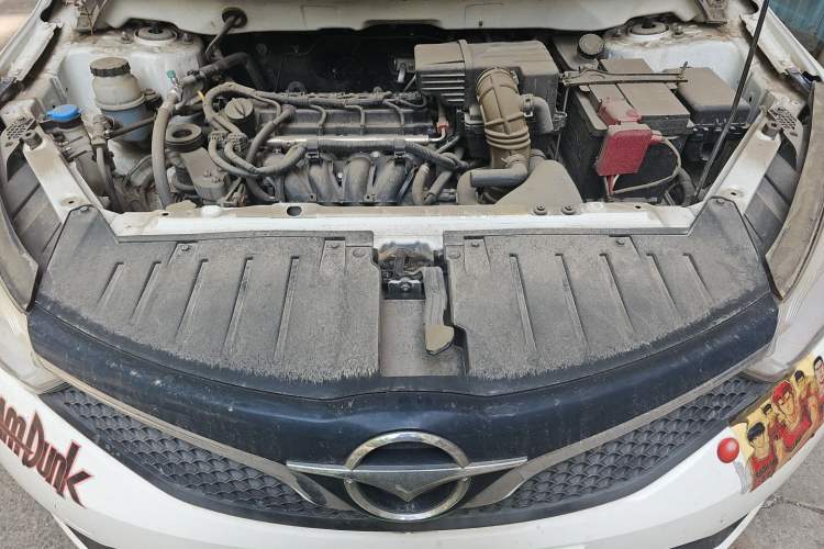 Used Haima M3 2016 1.5L Manual Fashion Edition Engine Bay
