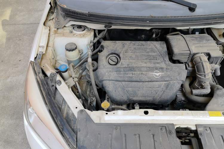 Used Haima M3 2016 1.5L Manual Comfort Model Engine Bay Right