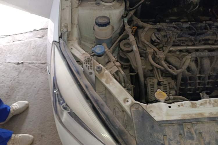 Used Haima M3 2016 1.5L Manual Fashion Edition Engine Bay Right