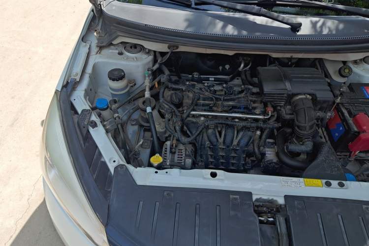 Used Haima M3 2016 1.5L Manual Fashion Edition Engine Bay Right