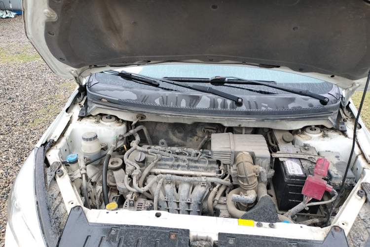 Used Haima M3 2016 1.5L Manual Fashion Edition Engine Bay