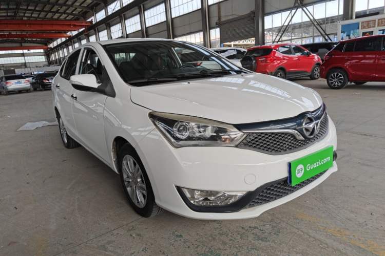 Used Haima M3 2016 1.5L Manual Comfort Model Front Right 45 Deg