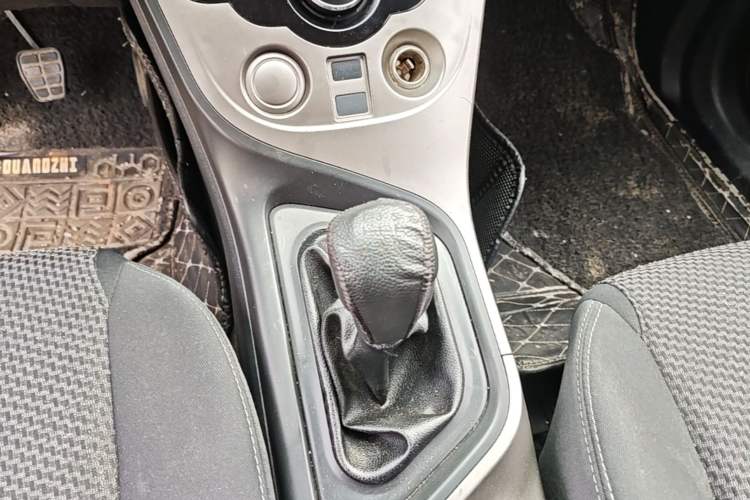Used Haima M3 2016 1.5L Manual Comfort Model Gear Lever