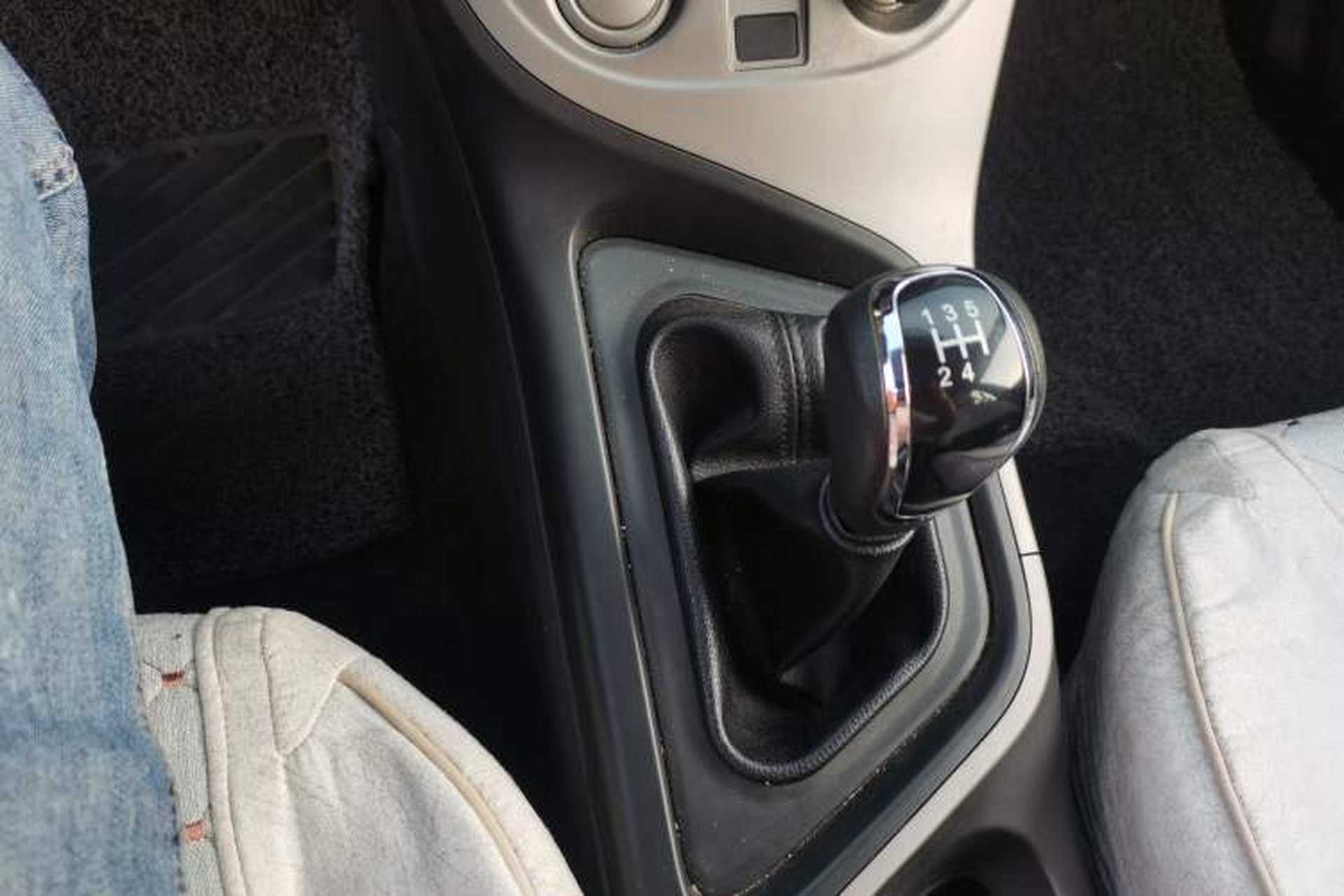 Used Haima M3 2016 1.5L Manual Comfort Model Gear Lever