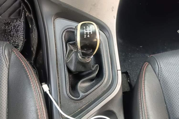 Used Haima M3 2016 1.5L Manual Smart Comfort Edition Gear Lever