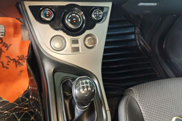 Used Haima M3 2016 1.5L Manual Comfort Model Gear Lever