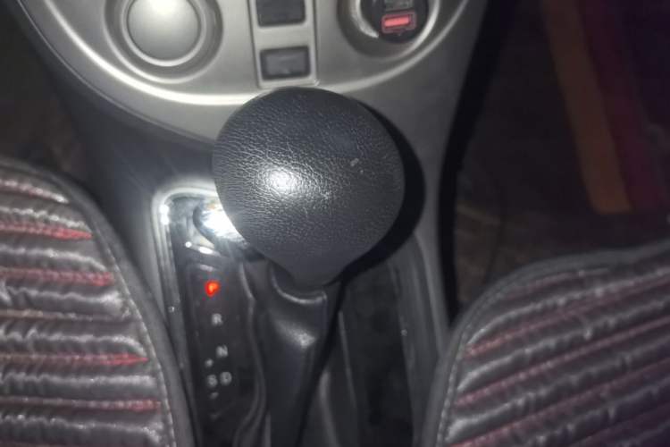 Used Haima M3 2016 1.5L CVT Smart Comfort Version Gear Lever