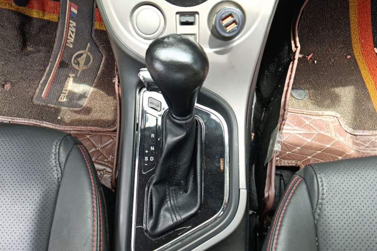 Used Haima M3 2016 1.5L CVT Smart Comfort Version Gear Lever