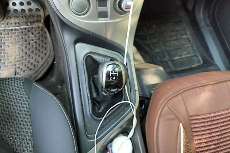 Used Haima M3 2016 1.5L Manual Fashion Edition Gear Lever