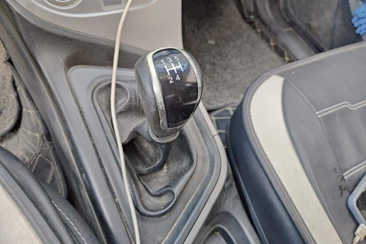 Used Haima M3 2016 1.5L Manual Comfort Model Gear Lever