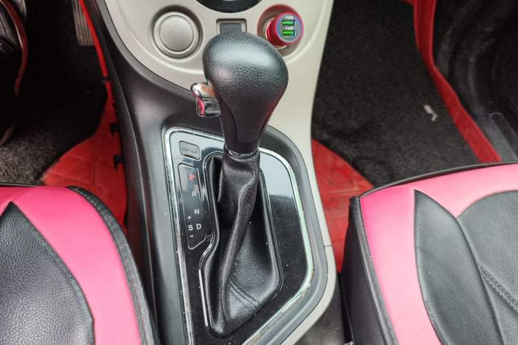 Used Haima M3 2016 1.5L CVT Comfort Edition Gear Lever