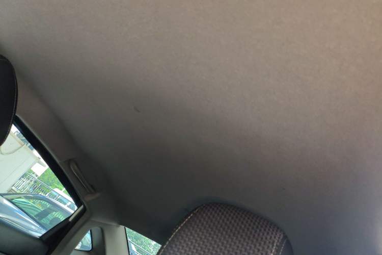 Used Haima M3 2016 1.5L Manual Comfort Model Headliner