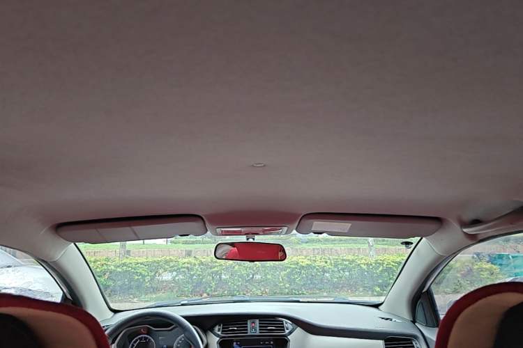 Used Haima M3 2016 1.5L Manual Comfort Model Headliner