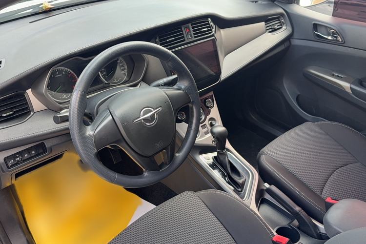 Used Haima M3 2016 1.5L CVT Comfort Edition Interior 2