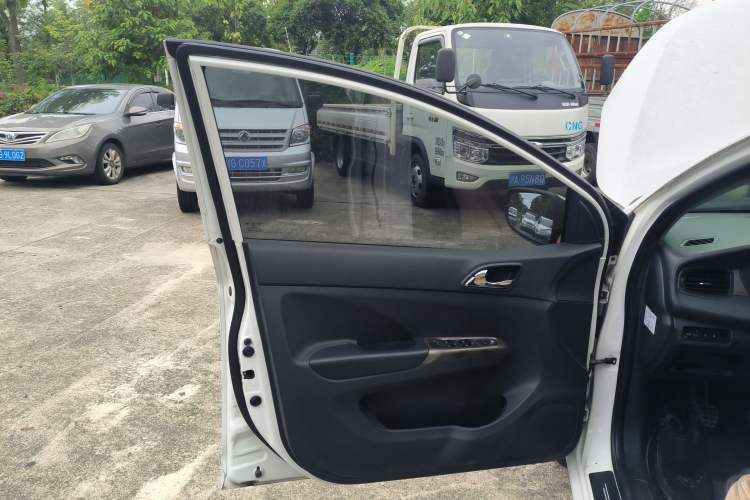 Used Haima M3 2016 1.5L Manual Smart Comfort Edition Left Front Door Interior