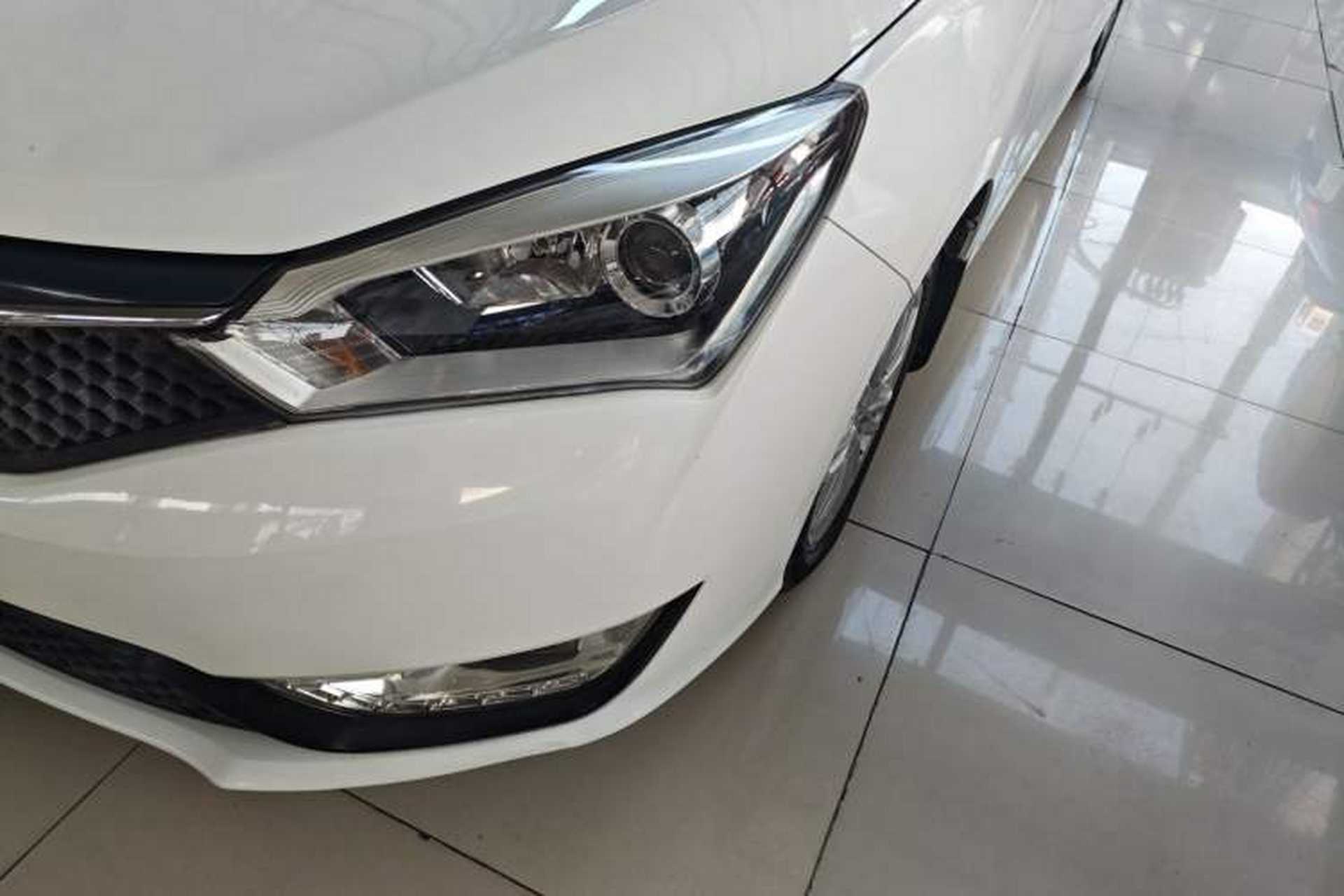 Used Haima M3 2016 1.5L Manual Comfort Model Left Front Headlight