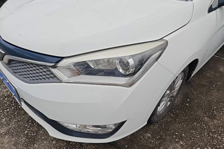 Used Haima M3 2016 1.5L Manual Comfort Model Left Front Headlight