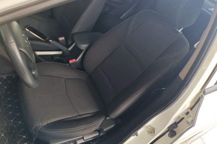 Used Haima M3 2016 1.5L Manual Comfort Model Left Front Seat