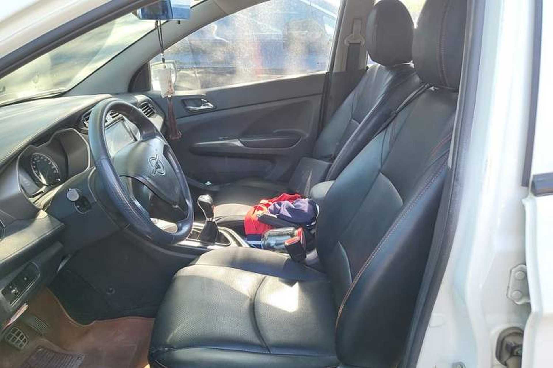 Used Haima M3 2016 1.5L Manual Fashion Edition Left Front Seat