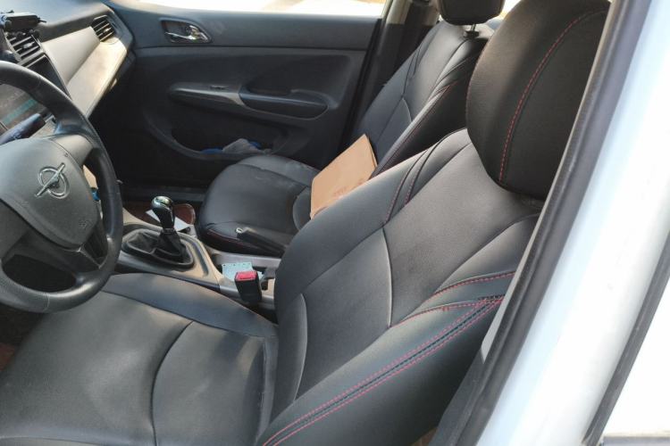 Used Haima M3 2016 1.5L Manual Fashion Edition Left Front Seat